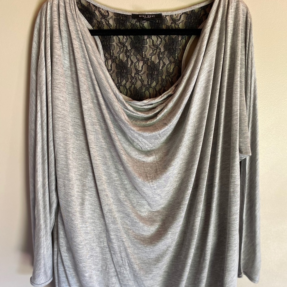 NWT long sleeve scoop shirt with back detail ✨